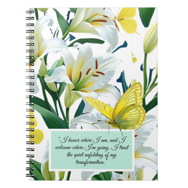 Notebook White Lily Gult Butterfly Anteckningsbok (Framsidan)