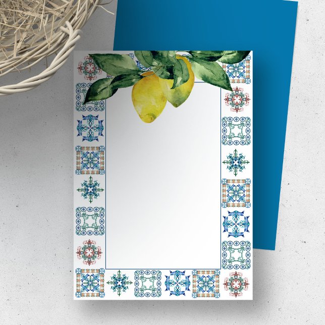 Noteringskort citroner med blå Amalfi Tile Mönster Tack Kort (Note cards feature lemon and Amalfi tile inspired art by Victoria Grigaliunas of Do Tell A Belle.)