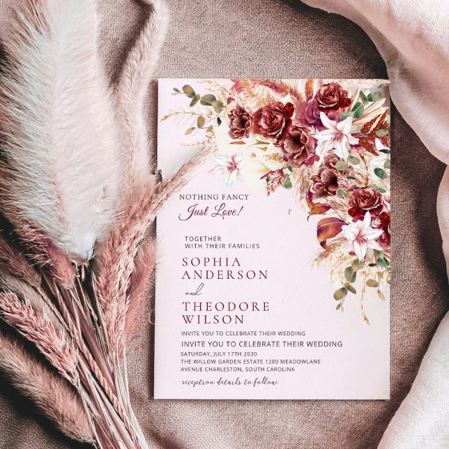 Nothing Fancy Just Love Burgundy Floral Qr Wedding Inbjudningar (Skapare uppladdad)