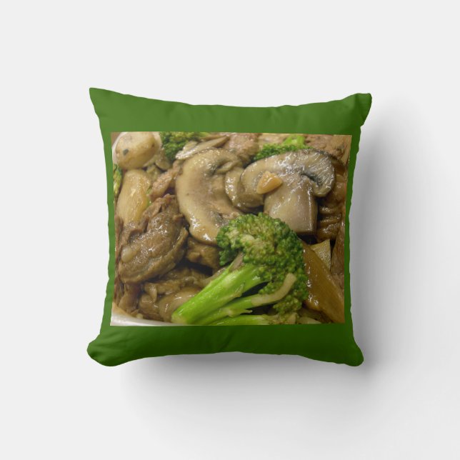 Nötkött, broccoli och champinjonstam kudde (Framsida)