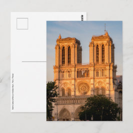 Notre Dame de Paris vid gyllene timmen - Paris, Fr Vykort