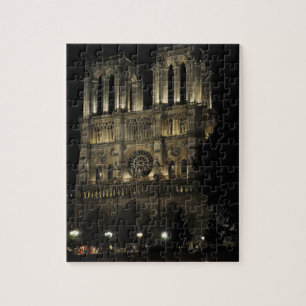 Notre Dame på natten Pussel