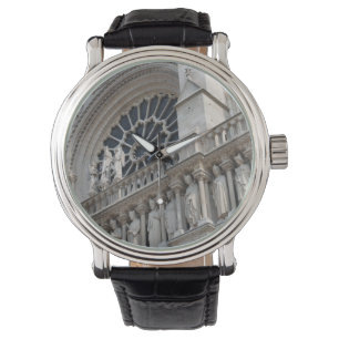 Notre Dame specificerar Armbandsur