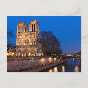 Notre Dame under skymningvykort Vykort