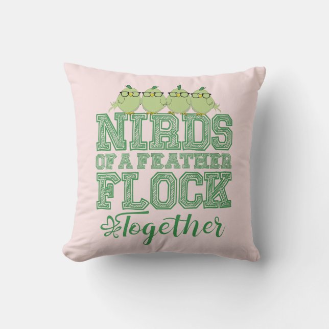 Nötter av fjäder kudde (Framsida)