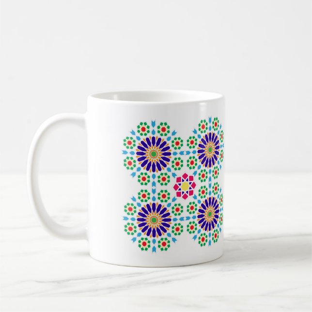 Nouvelle tasse avec un style arabe. kaffemugg (Vänster)