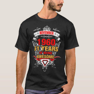 November 1960: 61 år av Vara Fantastisk T Shirt