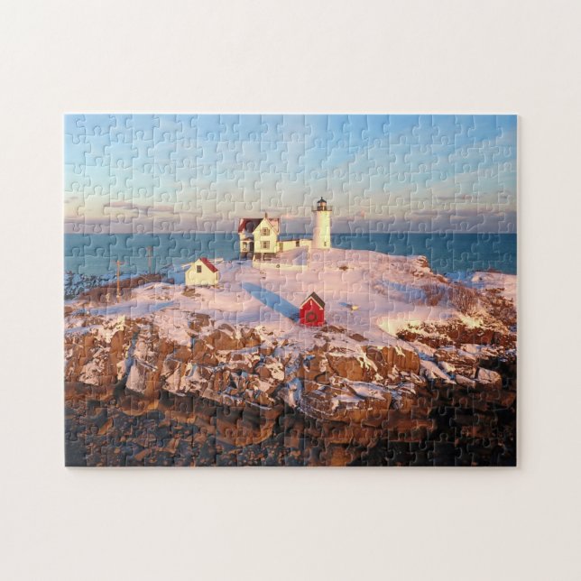 Nubble Light Aerial Snowy Maine Lighthouse Pussel (Horisontell)