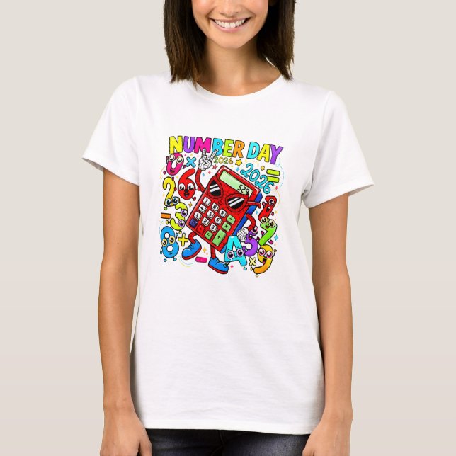 Number Day Maths Calculator T Shirt for Teachers (Framsida)