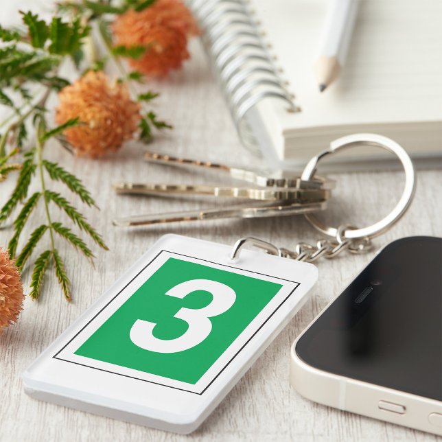 Number Three White And Green Keychain (Skapare uppladdad)