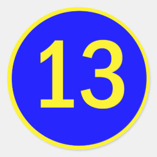 nummer 13 i en cirkel runt klistermärke