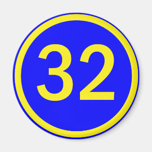 nummer 32 i en cirkel magnet