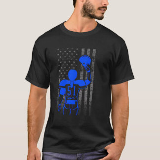 Nummer 51 Blue Female Football Player-Flagga med h T Shirt