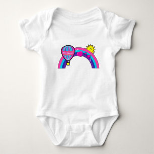Numrera en brorsdotter med ballongen och regnbåge tee shirt