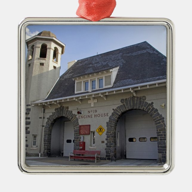 Numrera huset för 19 motor i Washington, D.C. Julgransprydnad Metall (Framsidan)