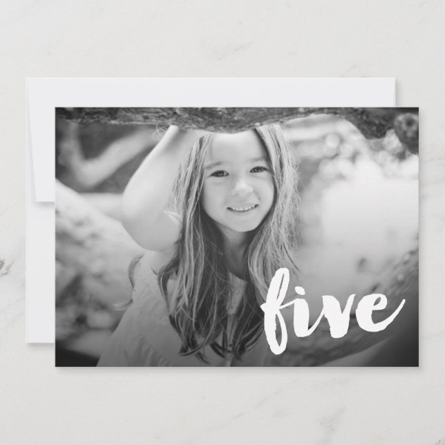 Numrerar den 5th födelsedagen för pojkeflickor fem inbjudningar (Framsida)