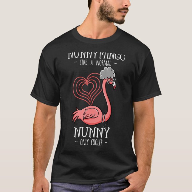 Nunnymingo Nunny Flamingo Grandma Gran T Shirt (Framsida)