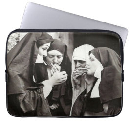 Nuns Smoking Vintage Photography Laptop Fodral