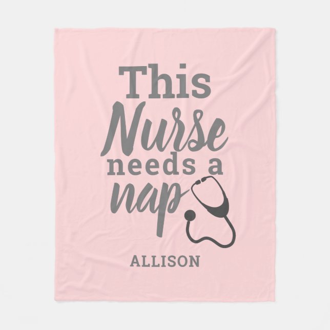 Nurse behöver en Nap Typography Rosa Personlig Fleecefilt (Framsidan)