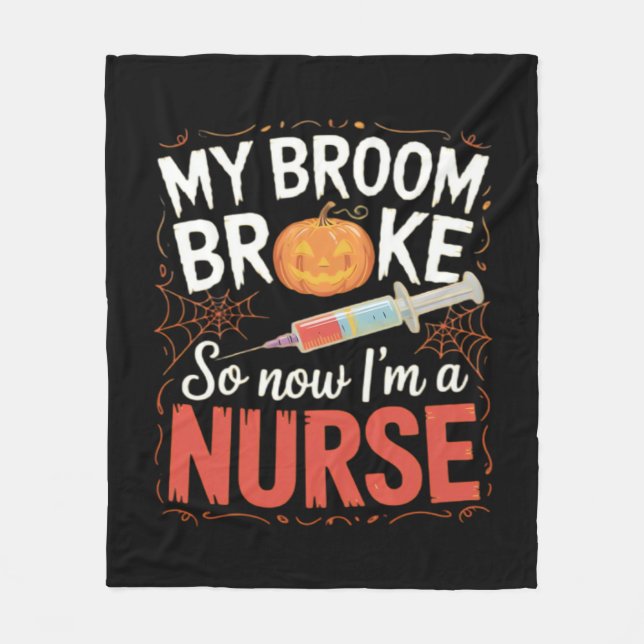Nurse Funny Halloween Nursing Essential T-Shirt Fleecefilt (Framsidan)