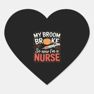 Nurse Funny Halloween Nursing Essential T-Shirt Hjärtformat Klistermärke