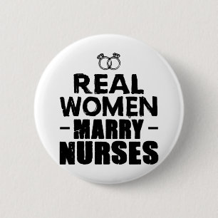 Nurse Gift Real Kvinnor gifter sig med sjuksköters Knapp