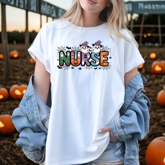 Nurse Halloween Tecknad Spooky Brev Design T Shirt (Skapare uppladdad)