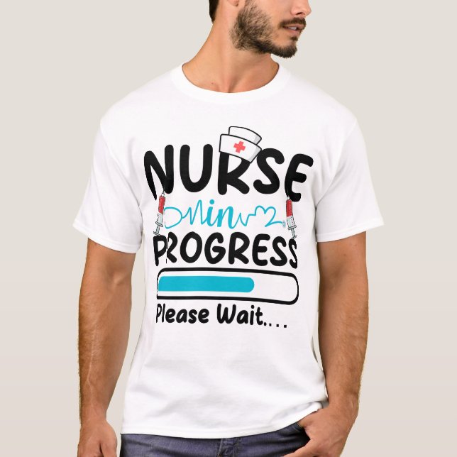 Nurse in Progress Loading Men T Shirt (Framsida)