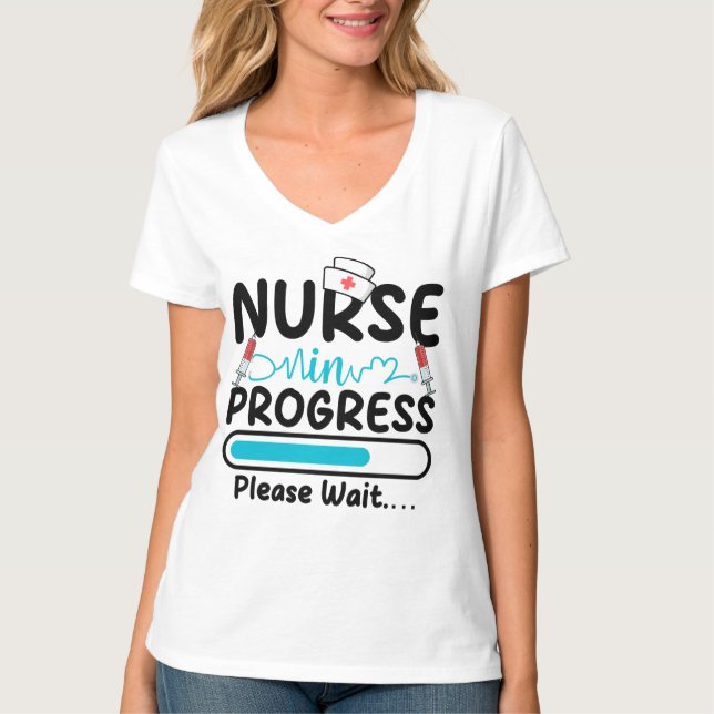 Nurse in Progress Loading Women V-Neck T Shirt (Framsida)