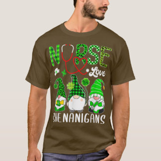 Nurse Kärlek Shenanigans Funny Gnomes St Patricks  T Shirt