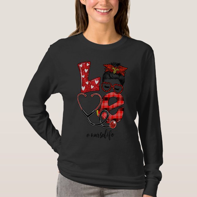 Nurse Kärlek Stethoscope Play Leopard Messy Bun Nu T Shirt (Framsida)