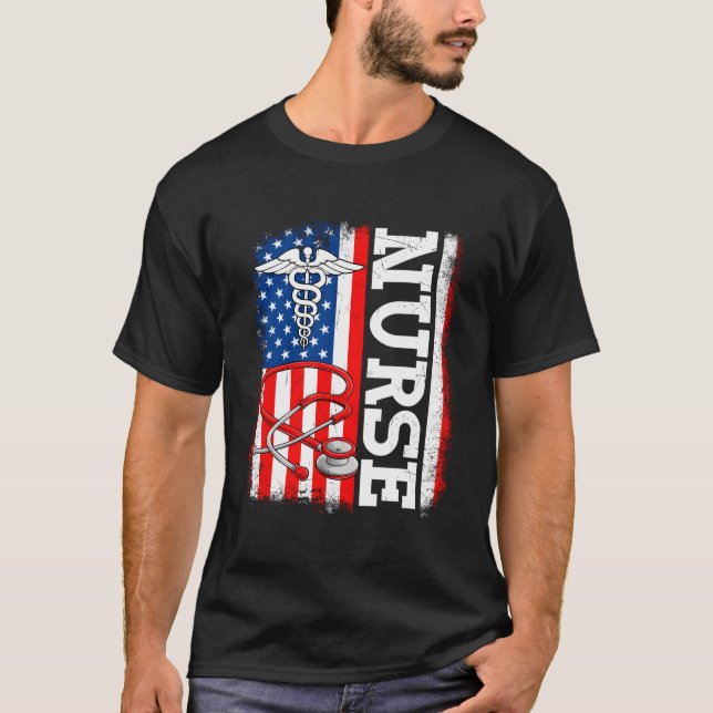 Nurse Nursing American Flag Patriotic 4Th Of July T Shirt (Framsida)