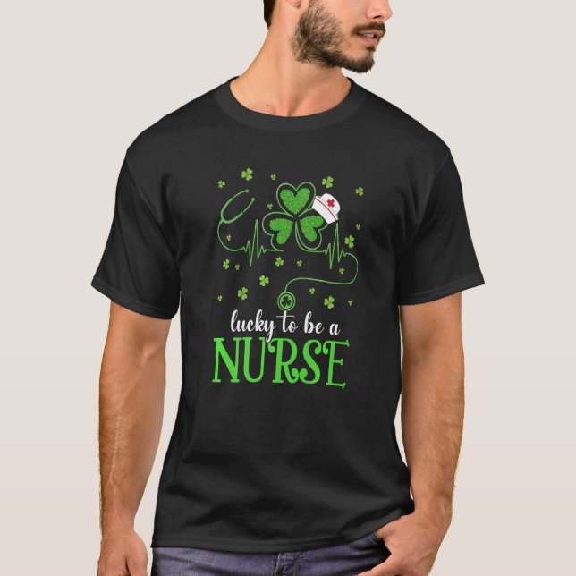 Nurse St Patrick S Day Lucky Nurse Shamrock Kärlek T Shirt (Framsida)