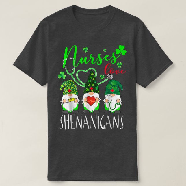 Nurses Kärlek Shenanigans Funny Gnomes Nurse St Pa T Shirt (Design framsida)