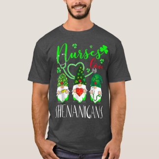 Nurses Kärlek Shenanigans Funny Gnomes Nurse St Pa T Shirt