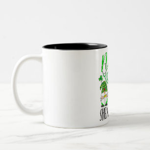 Nurses Love Shenanigans Funny Gnomes Nurse St Patr Två-Tonad Mugg