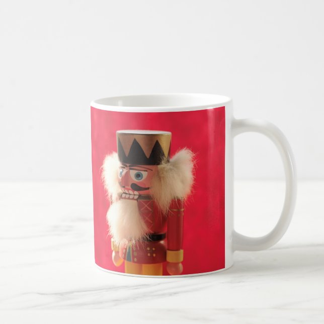 Nutcracker på rött kaffemugg (Höger)