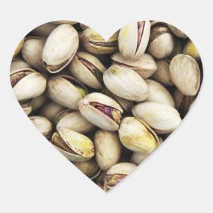 Nutty Pistachio Pile Hjärtformat Klistermärke