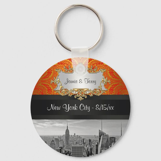 NY City Skyline BW 111 Red Guld Paisley Nyckelring (Framsida)