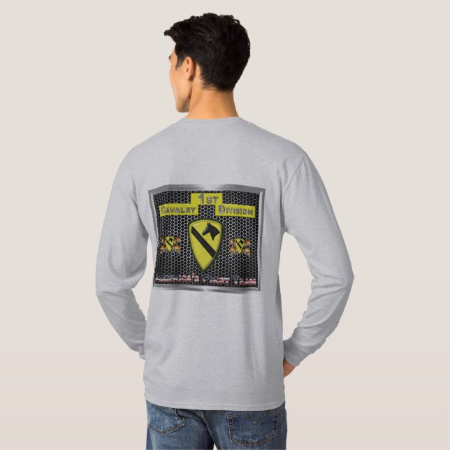 Ny Coola, omdesignad första kavalleridivisionen T Shirt (Hel baksida)