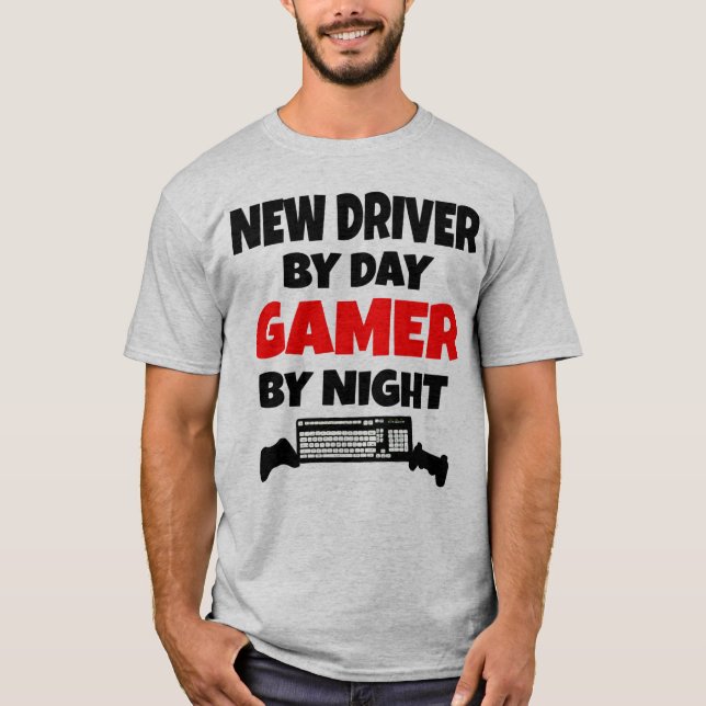 Ny drivrutin efter dagspelaren per natt tee shirt (Framsida)