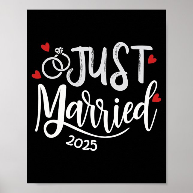 Ny gifta 2025 - Bride and Groom Bröllop Ringar Poster (Framsidan)