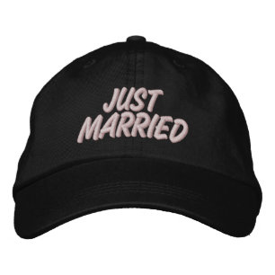 Ny gifta broderad keps