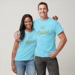 Ny gifta Gold Foil Typography Shirt Tee<br><div class="desc">Ny gifta Gold Foil Typography Shirt för en nygift på hans smekmånad.</div>