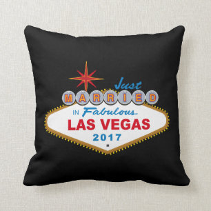 Ny gifta i sagolika Las Vegas 2017 (underteckna), Kudde