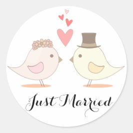 Ny gifta Lovebird Rosa Bröllop Announcement Runt Klistermärke