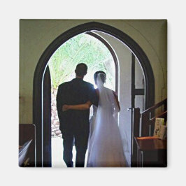 Ny gifta par Lämnande kyrkans Anpassningsbar Foto Magnet