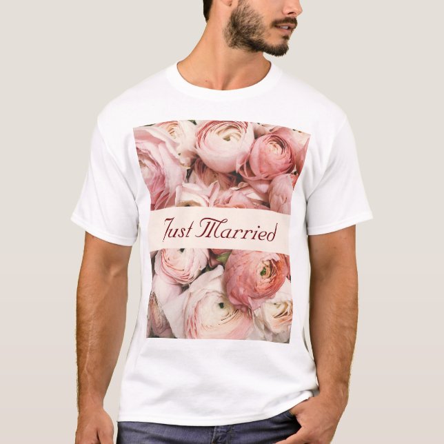 Ny gifta, Rosa ros, Kärlek är med i Luft-rundan T Shirt (Framsida)