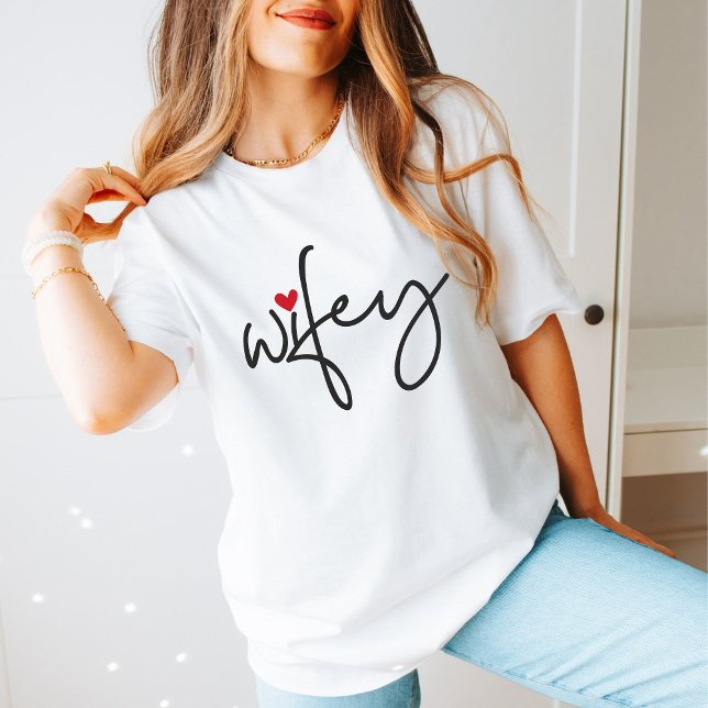 Ny gifta Wifey Modern Elegant, enkelt skript T Shirt (Skapare uppladdad)