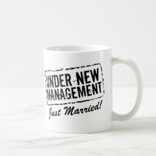 Ny giftakaffemugg under ny ledning kaffemugg